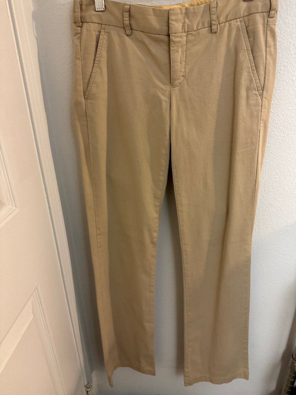 Vince Khaki Cotton Mid-rise pant; Size 0